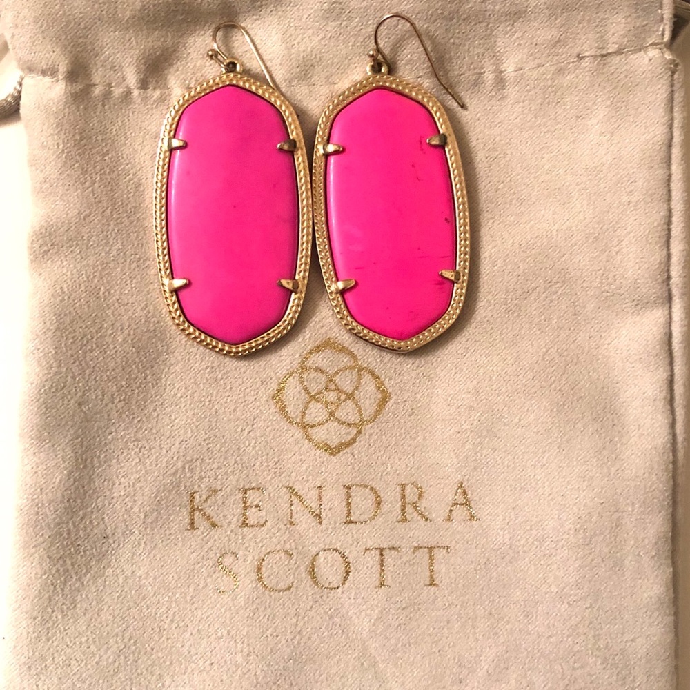 Kendra Scott Danielle Earrings in Neon Pink